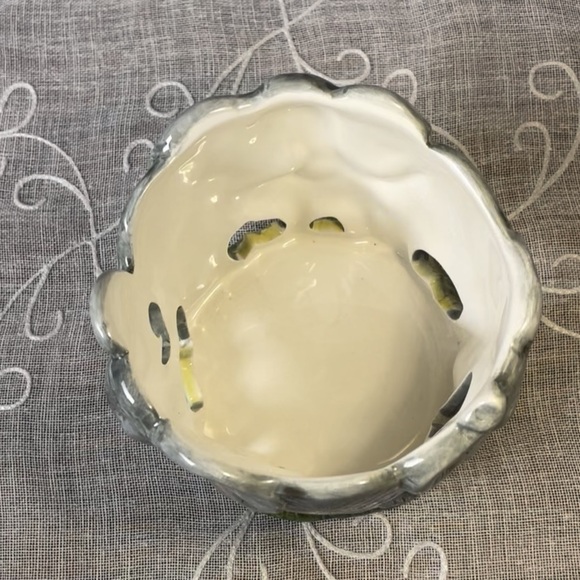 Vintage 2002 Elephant Family Ceramic Candle Votive Holder.  Gray Pink & Green. - Picture 3 of 7